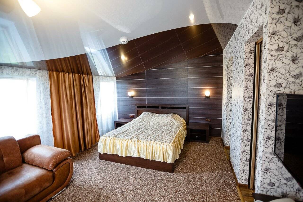 Фотографии номера Номер эконом с 1 двуспальной кроватью в Гостинице Боярд Уссурийск